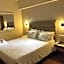 Anemoni Piraeus Hotel