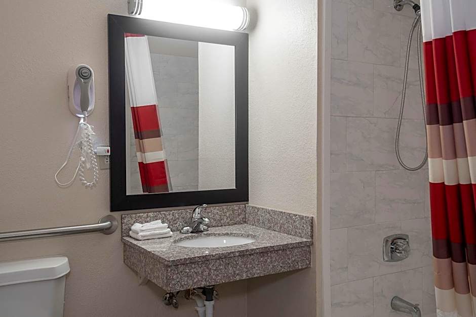 Red Roof Inn Bristol