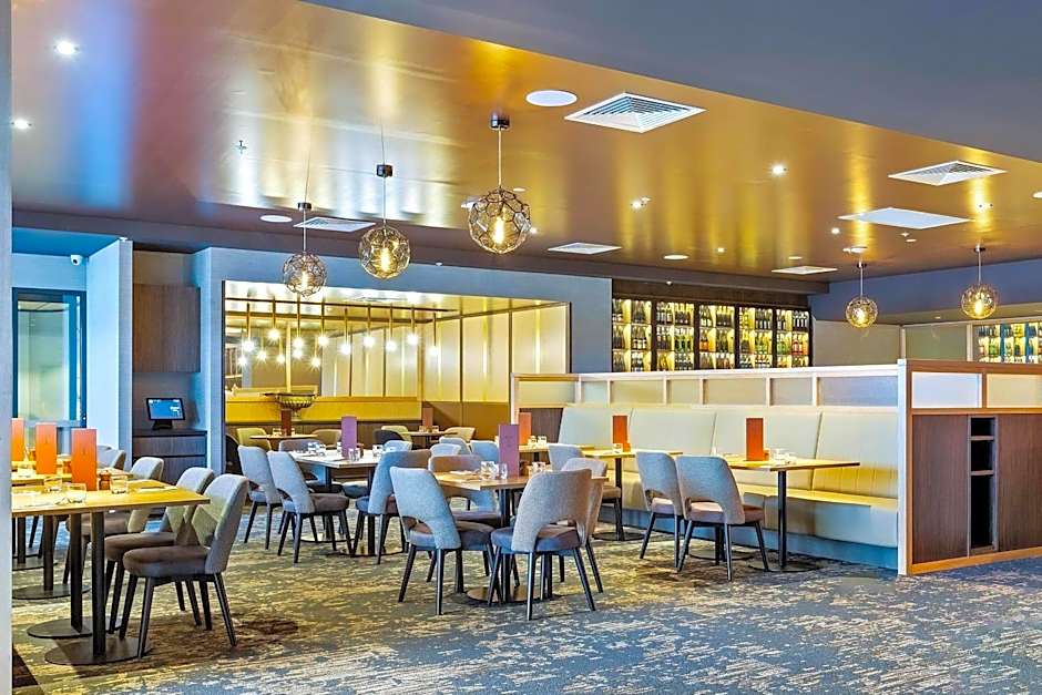 QUALITY HOTEL LAKESIDE