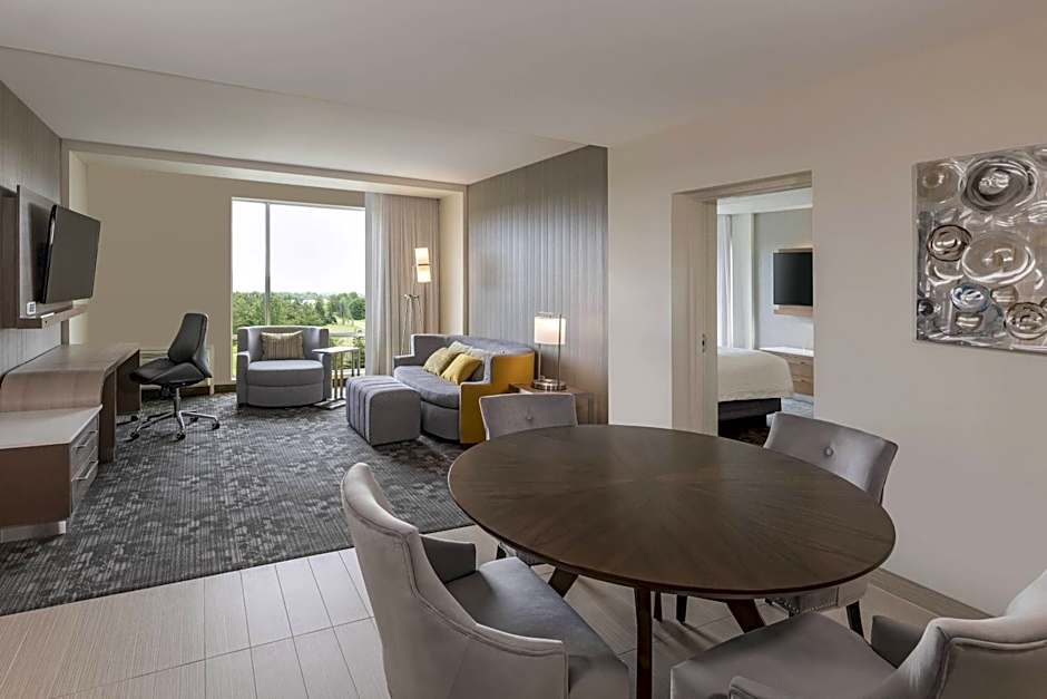 Courtyard by Marriott Burlington