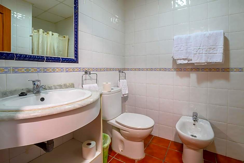 Hotel H28 Camas