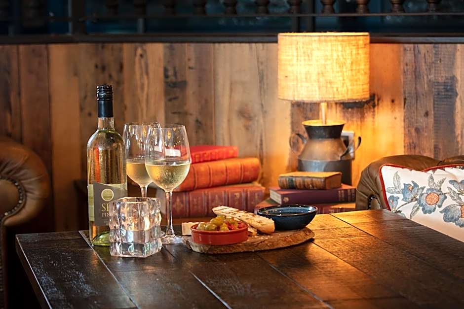 The Bold Hotel; BW Signature Collection