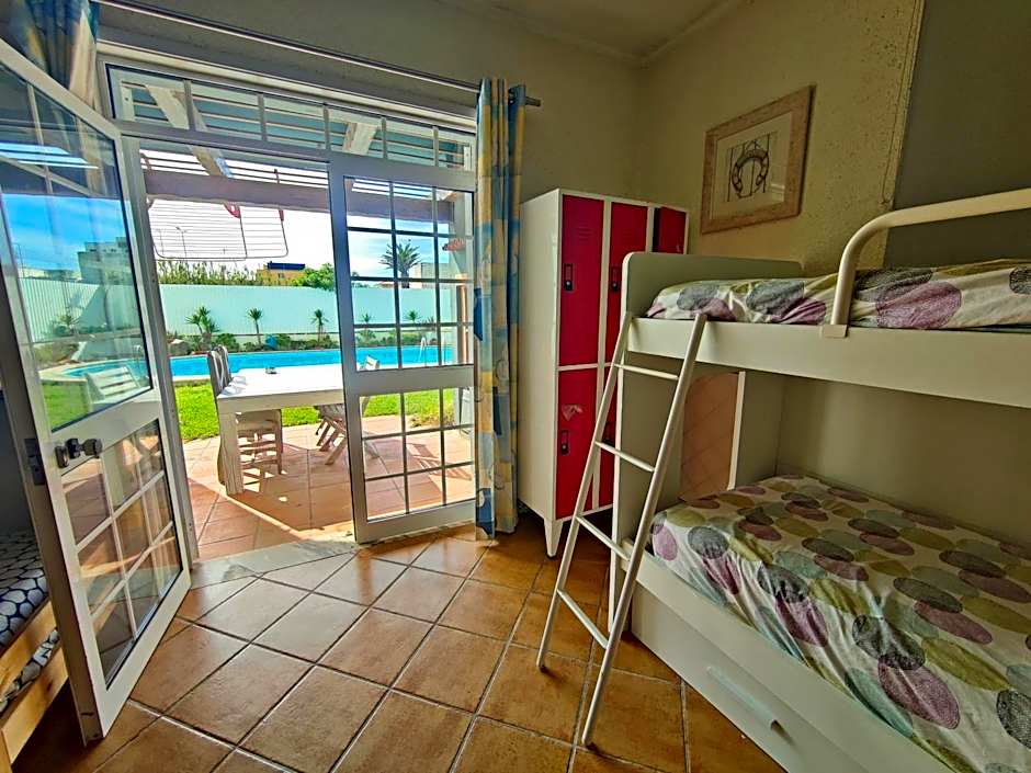 Vagueira Guest House & Beach Hostel