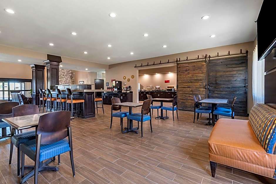 Best Western Plus Big Lake Inn