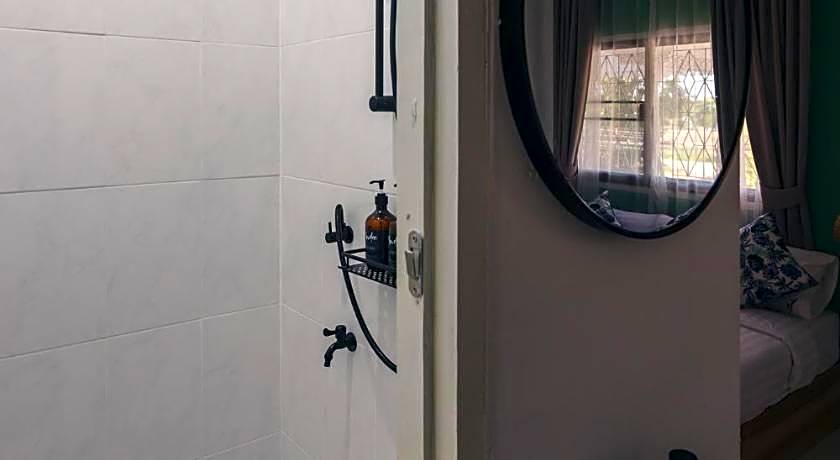 Yindee Travellers Lodge