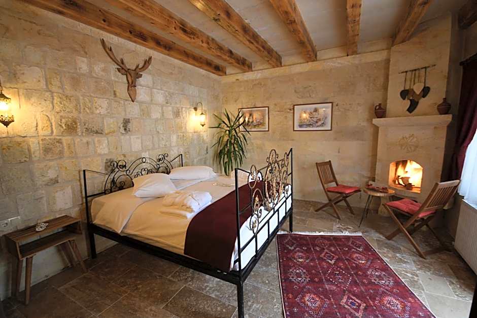 Lavinia Cappadocia Cave