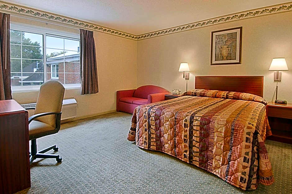 Days Inn by Wyndham Cleveland Lakewood