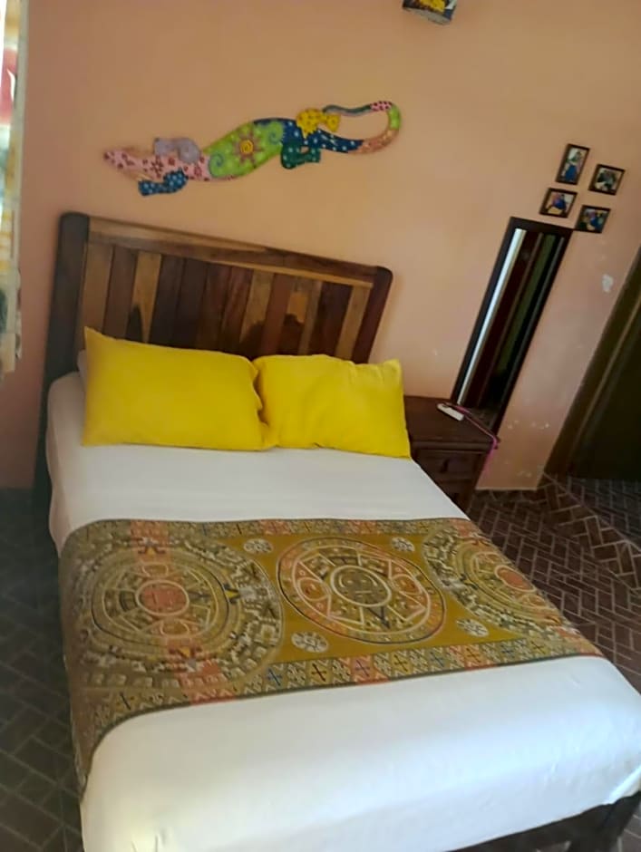 CANCUN GUEST HOUSE