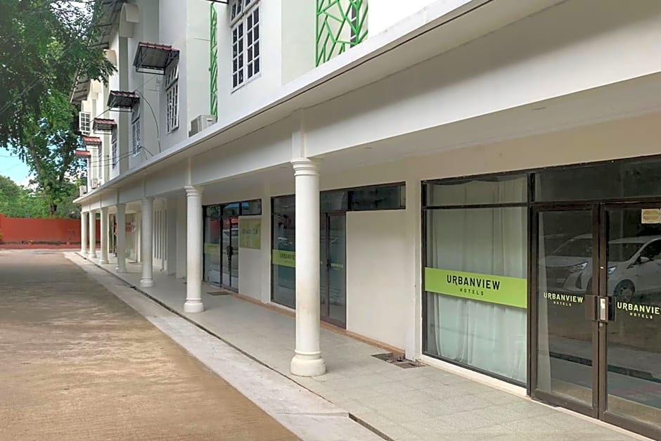 Urbanview Hotel Kansa near Harbour Bay Batam by RedDoorz