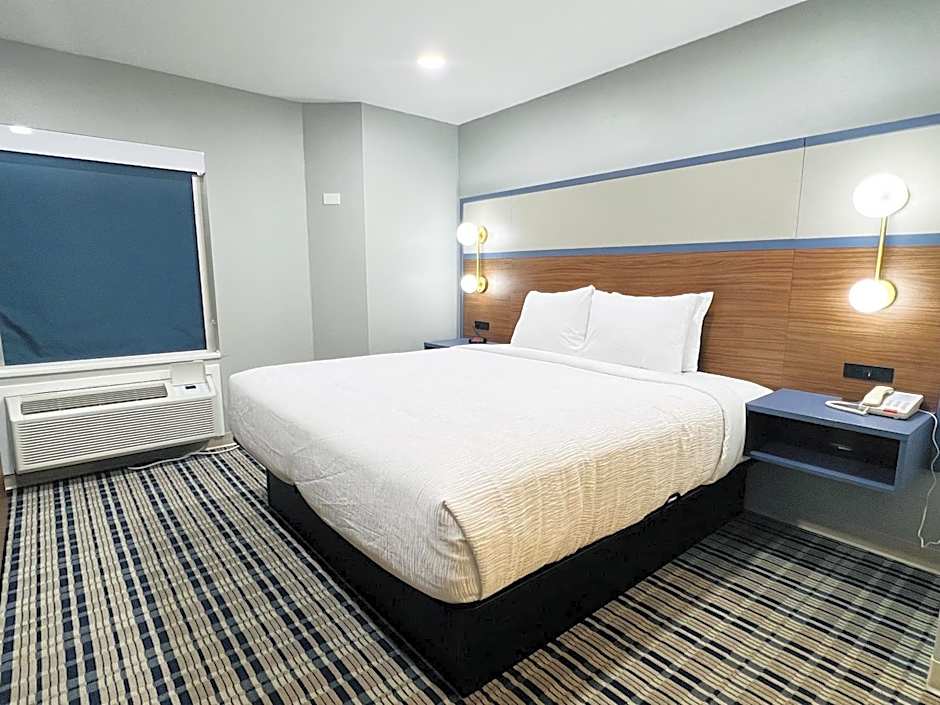 AmericInn by Wyndham Rawlins