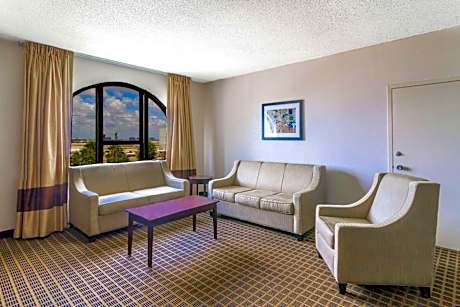 Suite with Two Queen Beds - Accessible/Non-Smoking