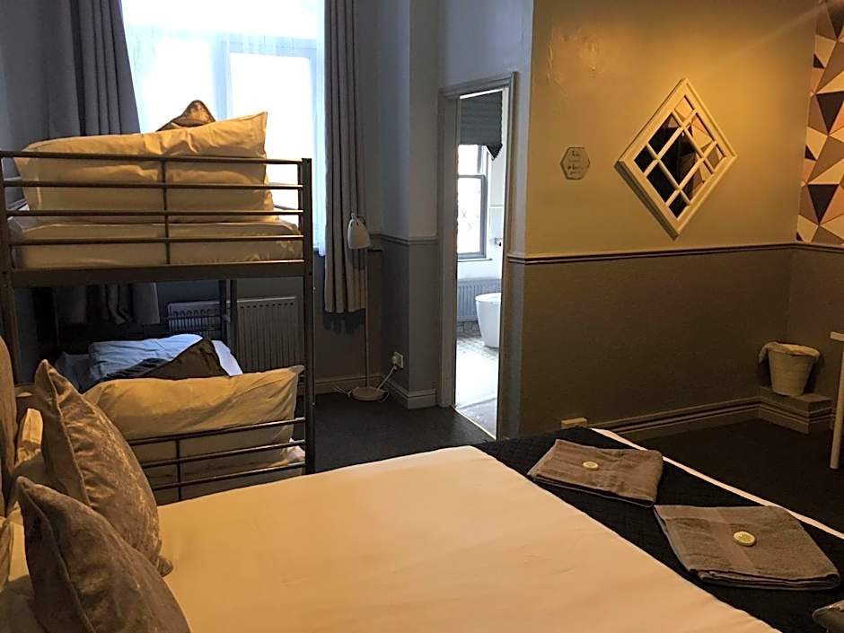 Queens Guesthouse Manchester