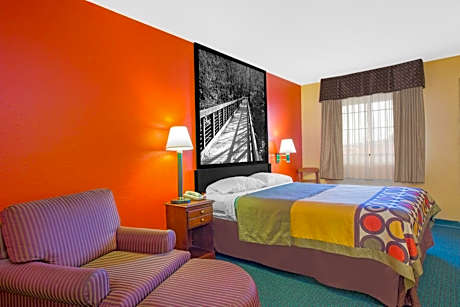 Queen Room - Smoking