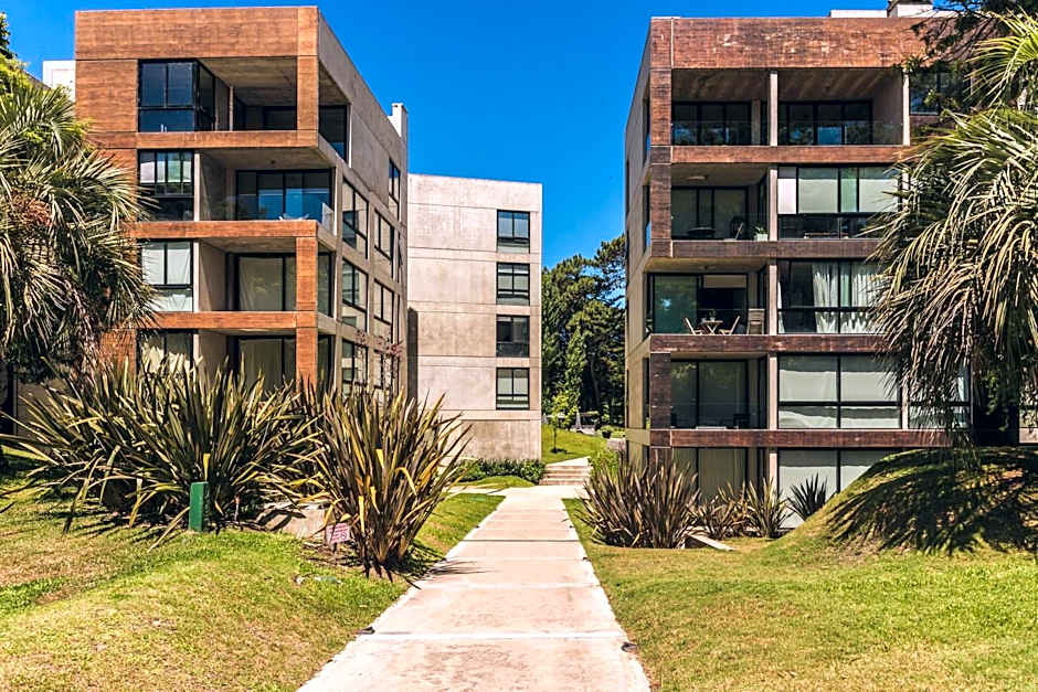 Be House Suites & Spa