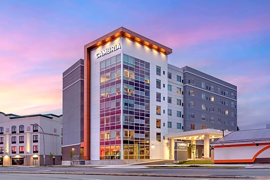Cambria Hotel Niagara Falls