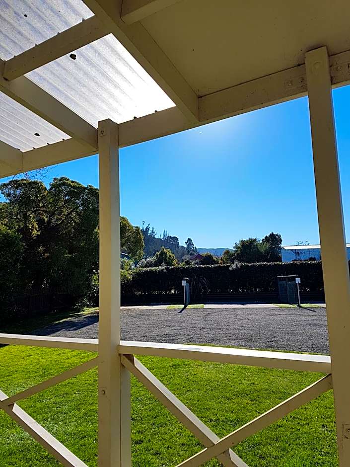 Featherston Motels And Camping