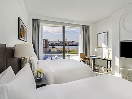 Fairmont Two Queen beds with Balcony and Ocean or City views
