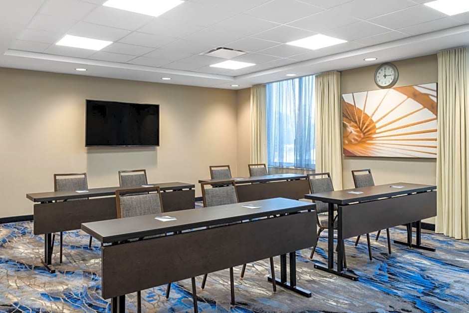 Fairfield Inn & Suites by Marriott Minneapolis North