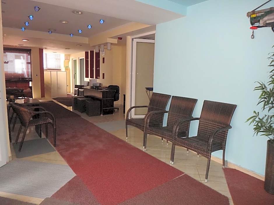 9 Queens Spa Hotel
