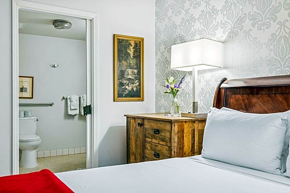 Mirabelle Inn & Restaurant