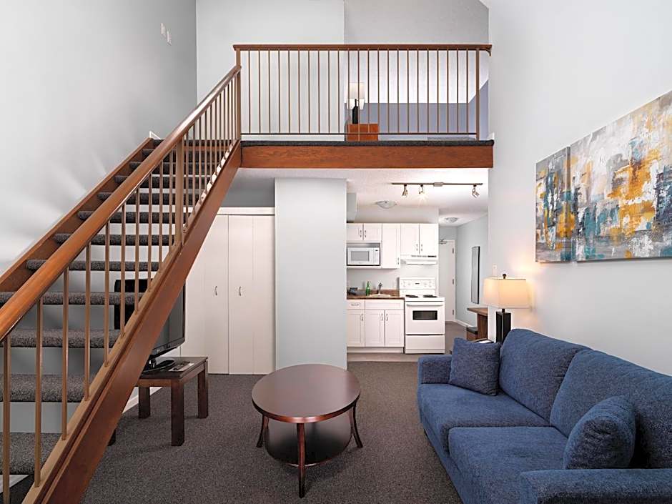 Huntingdon Hotel and Suites