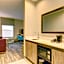Hampton Inn & Suites Boston/Stoughton