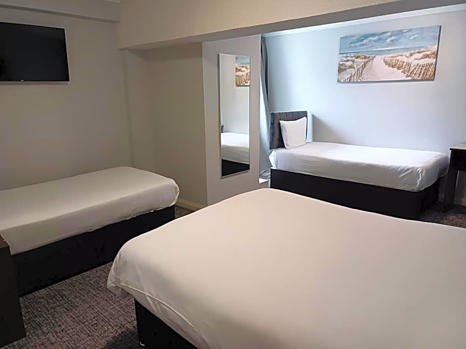 Kings Park Hotel