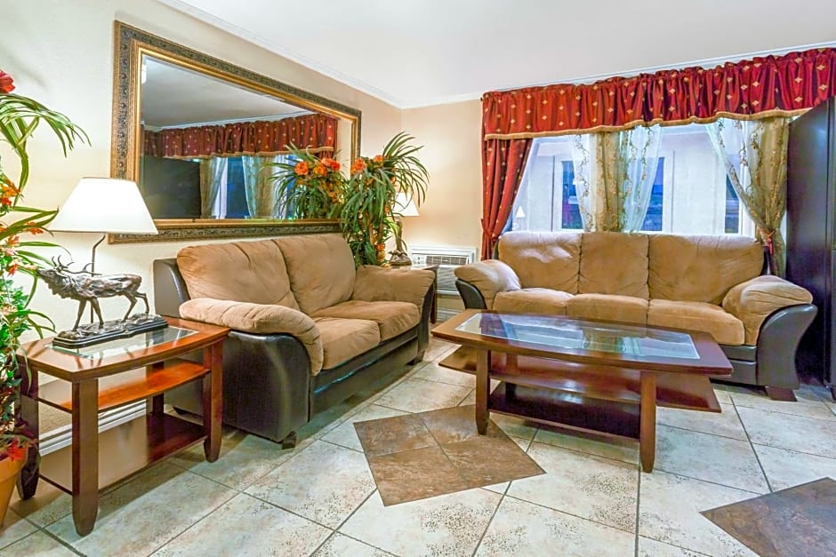 Super 8 by Wyndham Colorado Springs/Chestnut Street