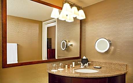 Deluxe Double Room with Pool View