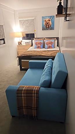 Moun Bolton Cabin 'Chester'