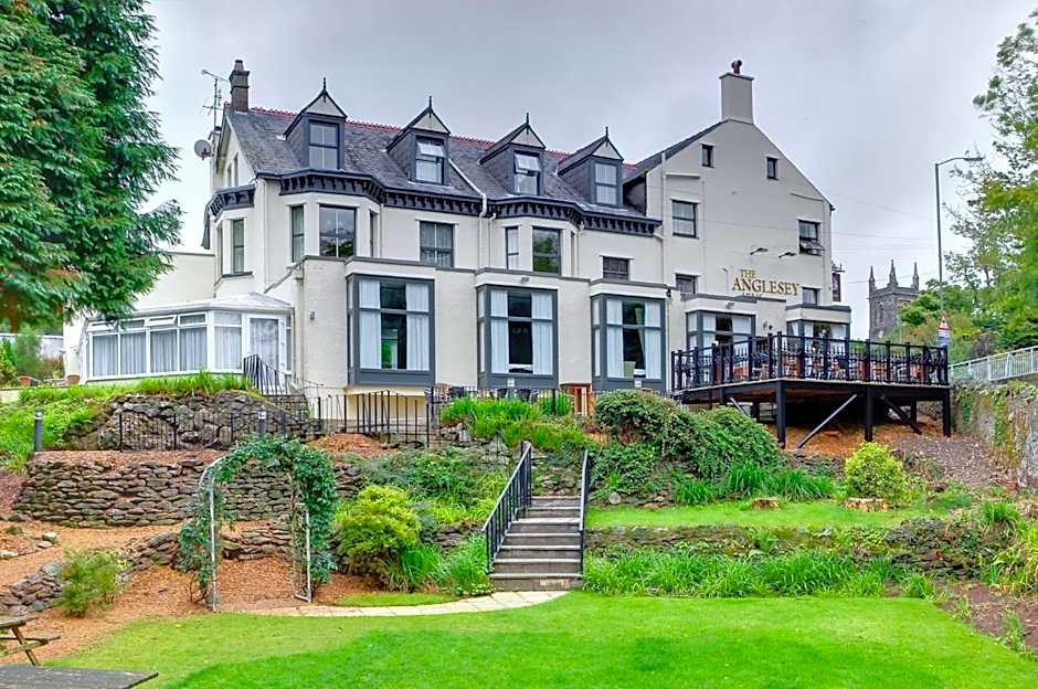 Anglesey Arms Hotel