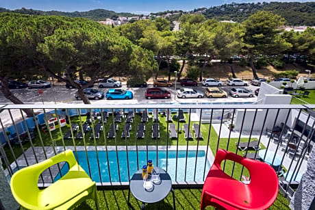 Double or Twin Room with Pool View