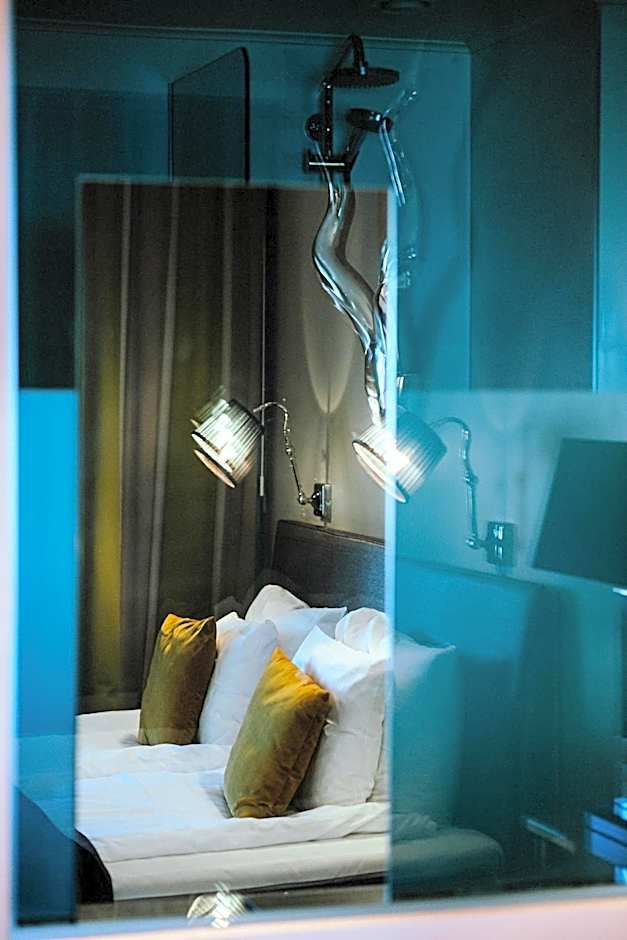 Arctic City Hotel