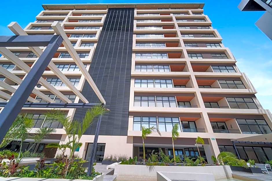 BALTIA Luxurious One Bedroom Ap