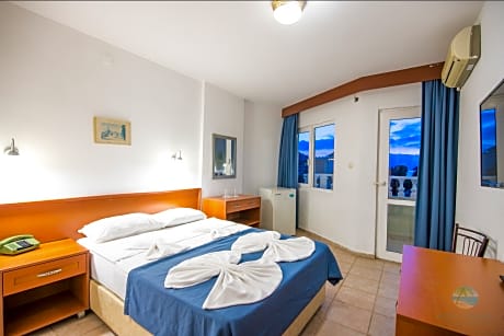 FAMILY ROOM CONNECTING ROOM