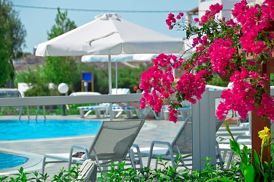 Birikos Studios & Apartments