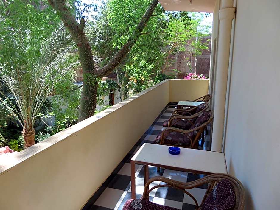Amon Hotel