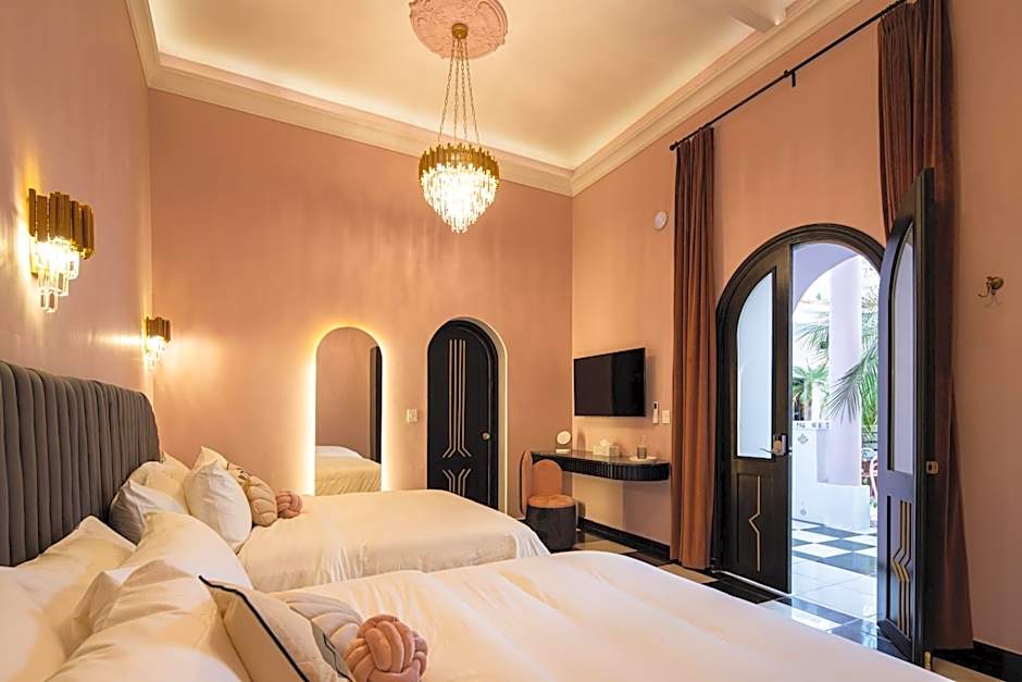 HOLT Hotel De Mi Independencia Double Queen Room