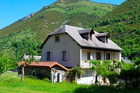 Maison Lacoste