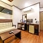 H  Hotel