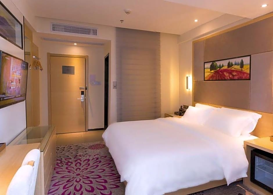 Lavande Hotel Luzhou Jiale Century City