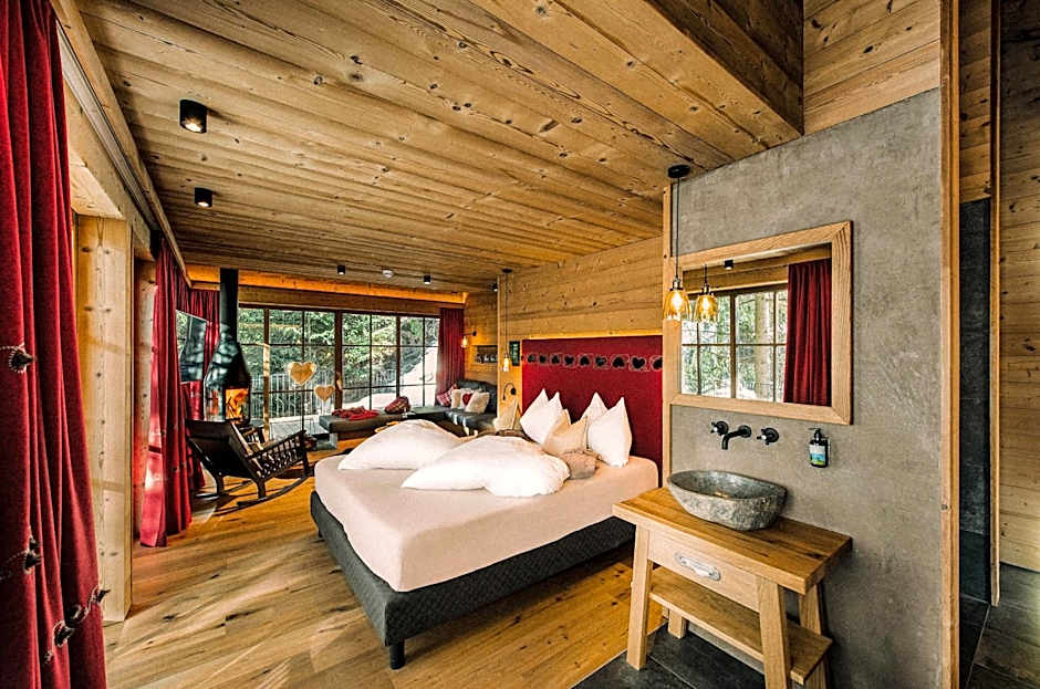 Mons Silva Private Luxury Chalets