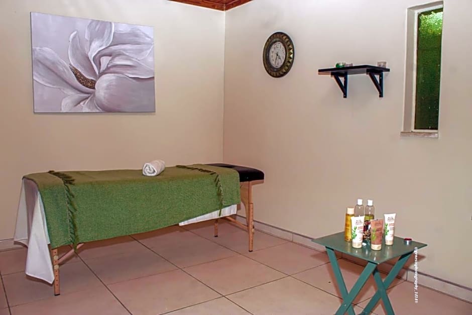 Warmbaths Thai Spa and Guest House