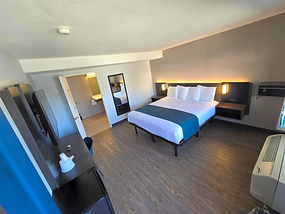 Motel 6 Los Angeles, CA - Downtown