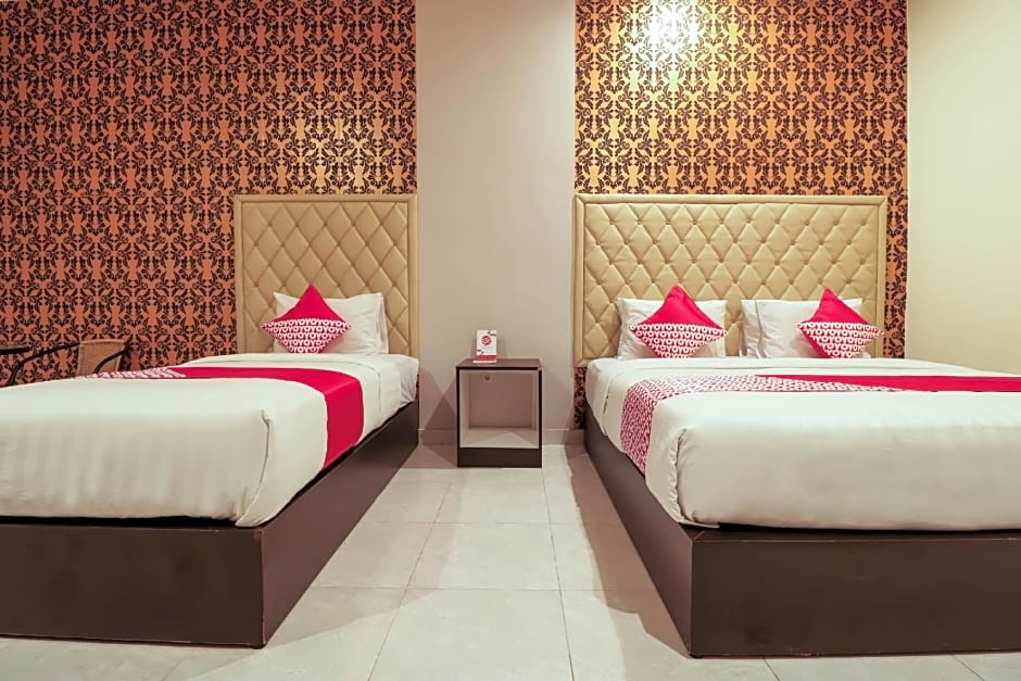 OYO 1117 New Garuda Hotel