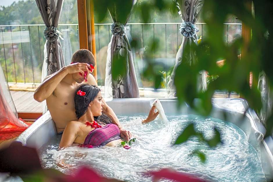 Casa Favo de Mel - Jacuzzi Privado & Lareira - Piscina