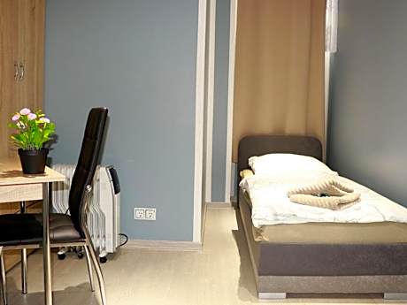 Standard Single Room with Shared Bathroom