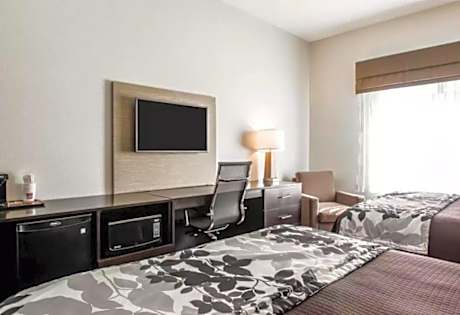 Standard Queen Room with Two Queen Beds