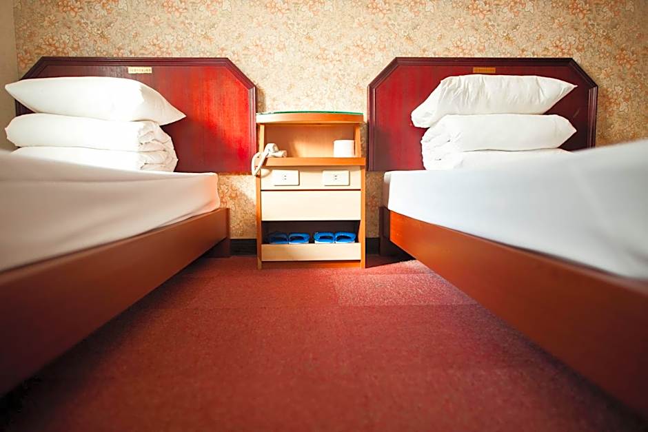 New May Flower Hotel