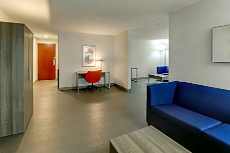 King Suite with Sofa Bed